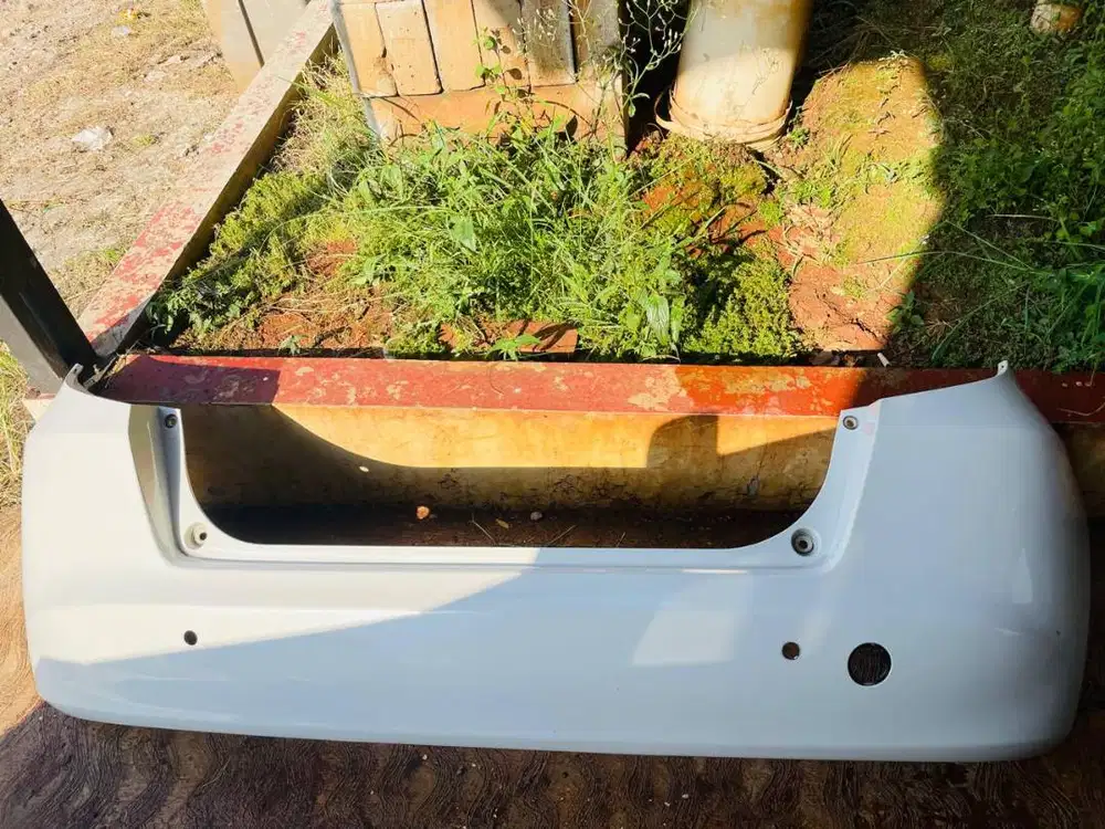 Bumper Belakang Honda Jazz S 2010 White Pearl