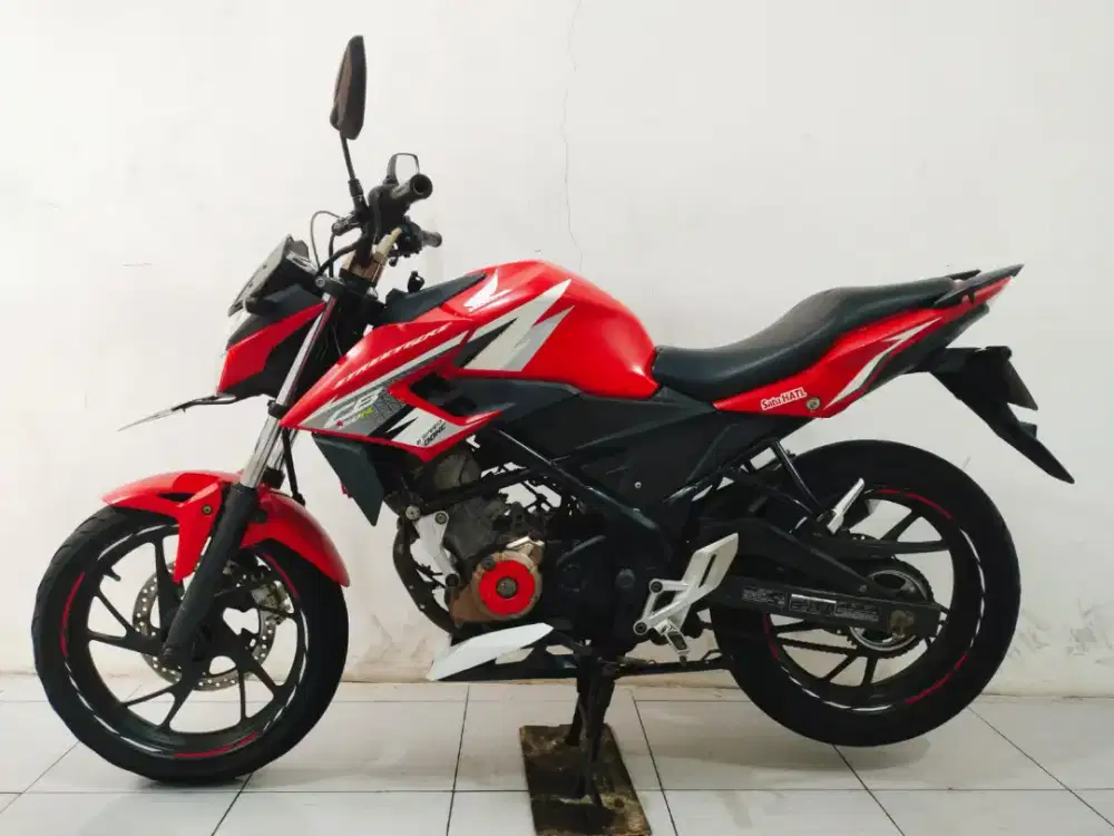 Honda CB150R th 2018 siap pakai