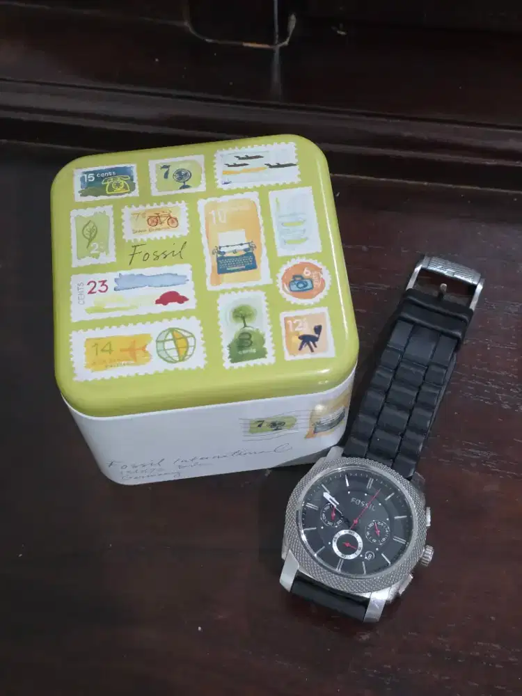 Jam tangan Fossil