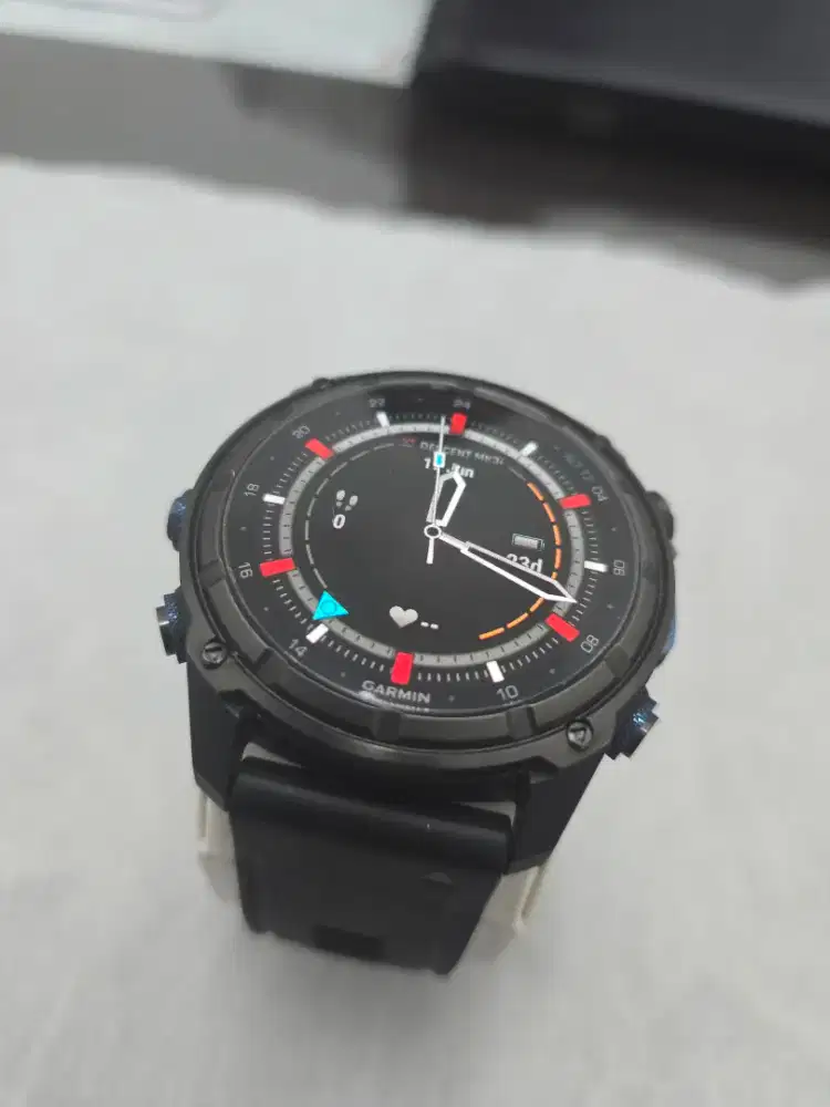 Dijual Garmin DESCENT MK3i seperti baru