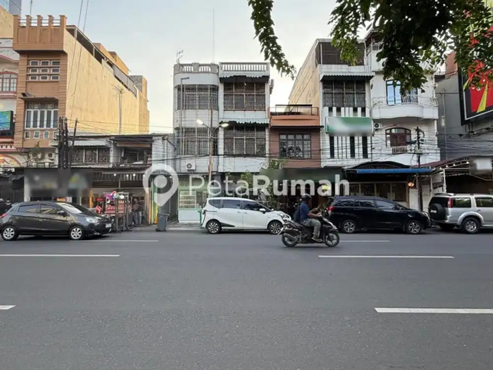 DIJUAL RUKO JALAN S.PARMAN - MEDAN PETISAH (indra & andy)