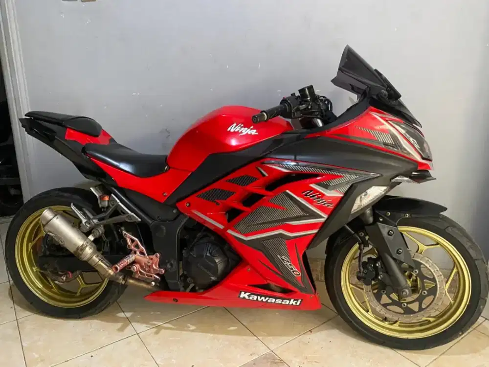 Kawasaki ninja 250 Fi 2015