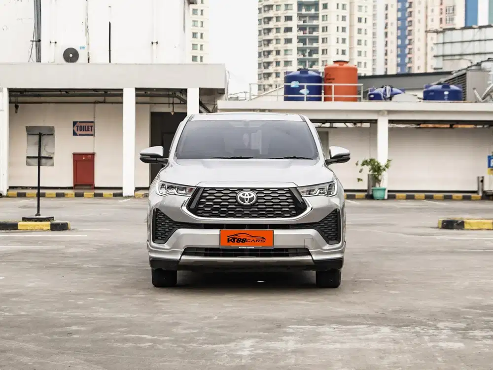 Toyota Zenix V 2.0 Hybrid RSE Modelista Sunroof 2023 Silver