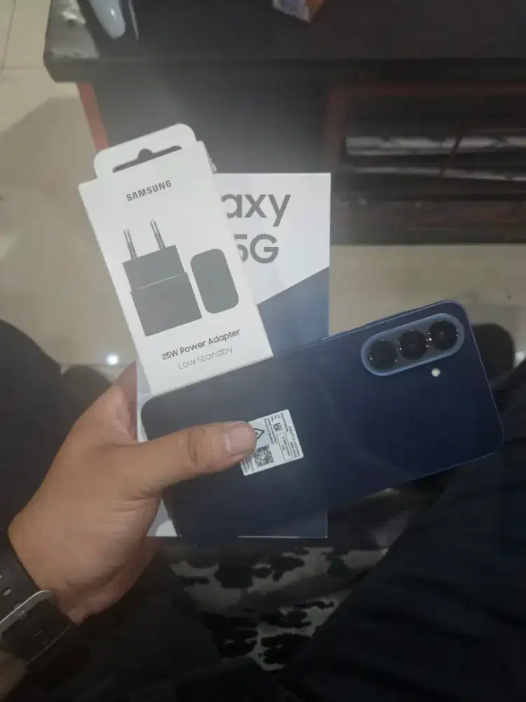 Samsung A57 8/256gb