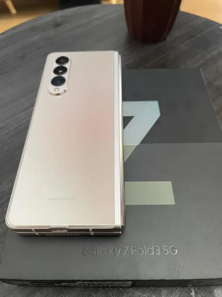 Samsung Z fold 3 12/512gb