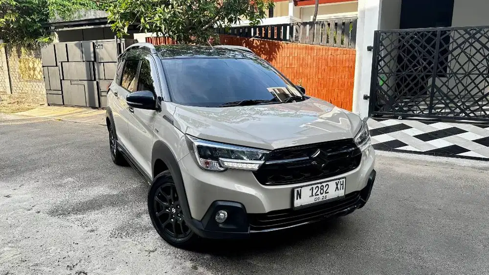 Suzuki XL7 Alpha Hybrid AT