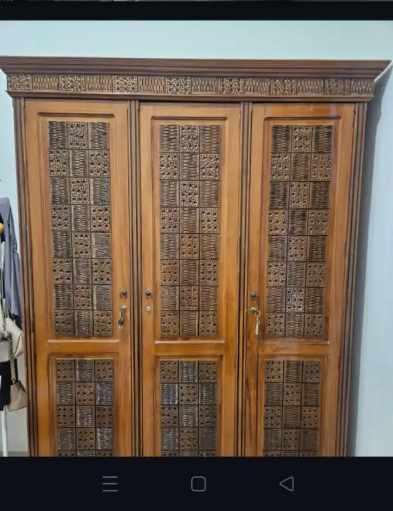 Lemari pakaian 3P ukir jati,full kayu