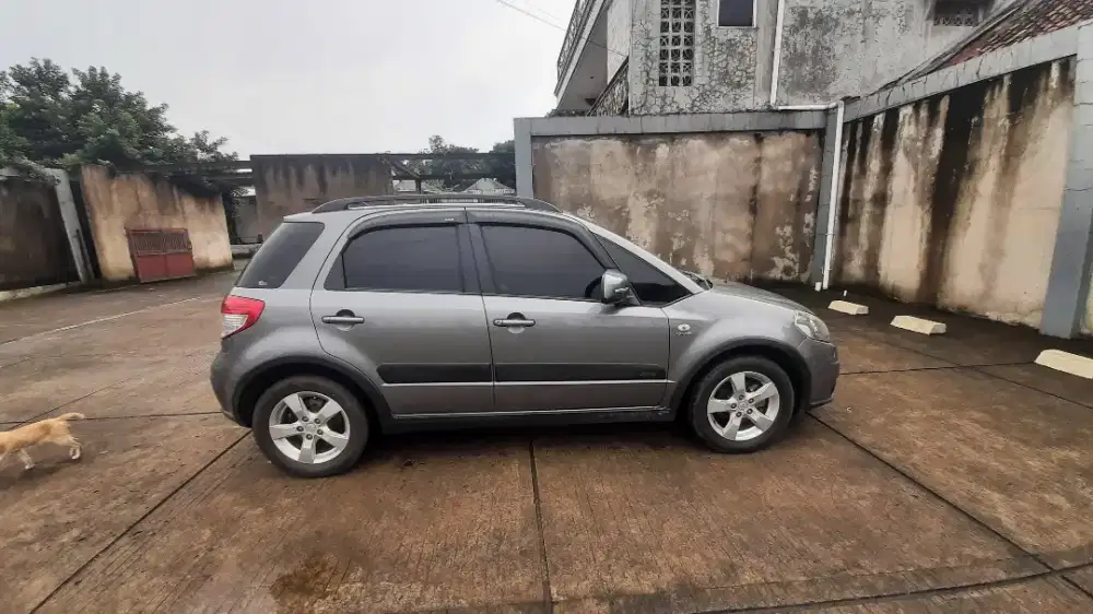 Dijual Suzuki SX4 th. 2010
