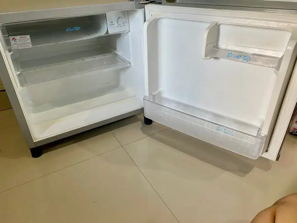 Kulkas mini beli dari baru normal dari baru