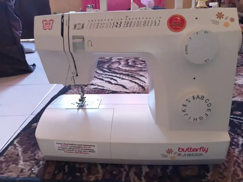 Mesin Jahit Portable Butterfly JH8530A