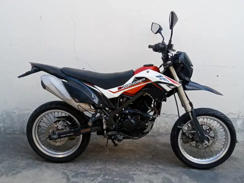 Dijual Kawasaki D-Tracker 2016