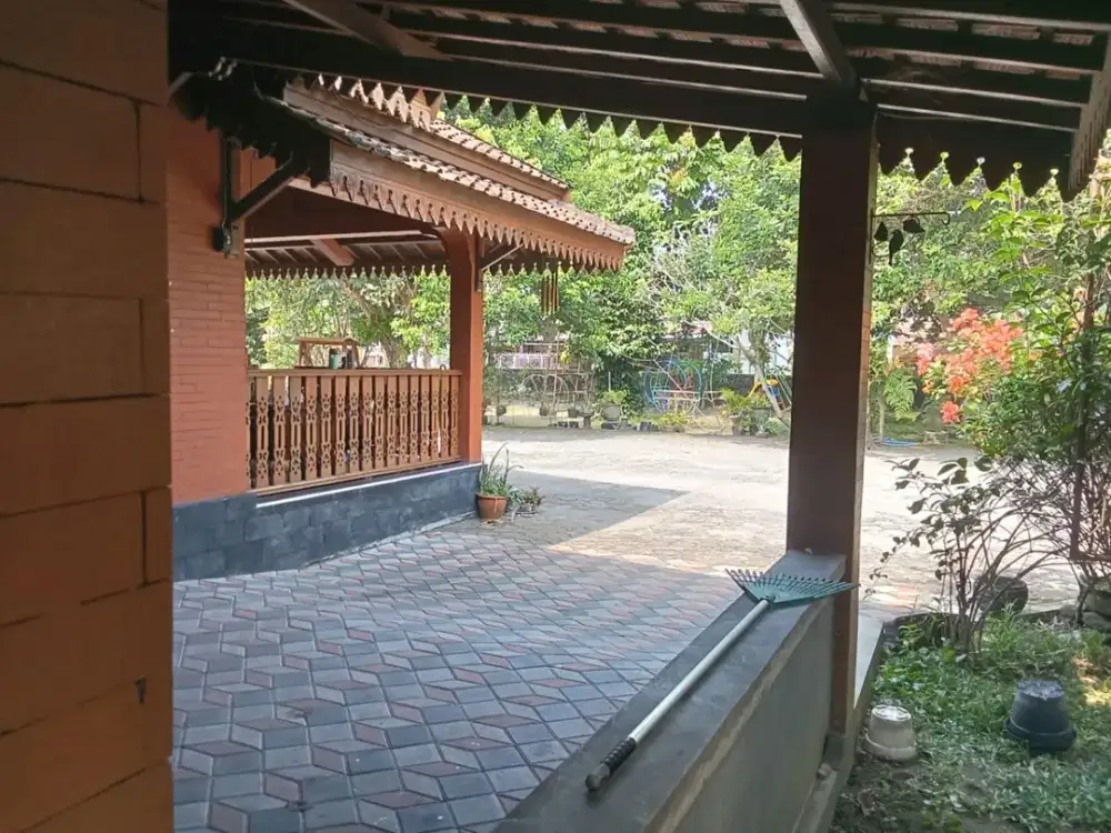 DISEWAKAN RUANG USAHA HALAMAN LUAS COCOK DI JADIKAN TEMPAT KULINER DONOHARJO SLEMAN