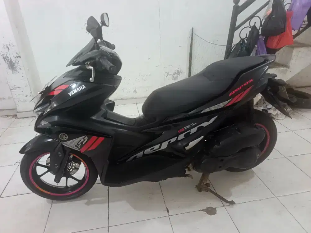 Jual beli aerox th2018 samping kompelik Andika hairi motor bjm