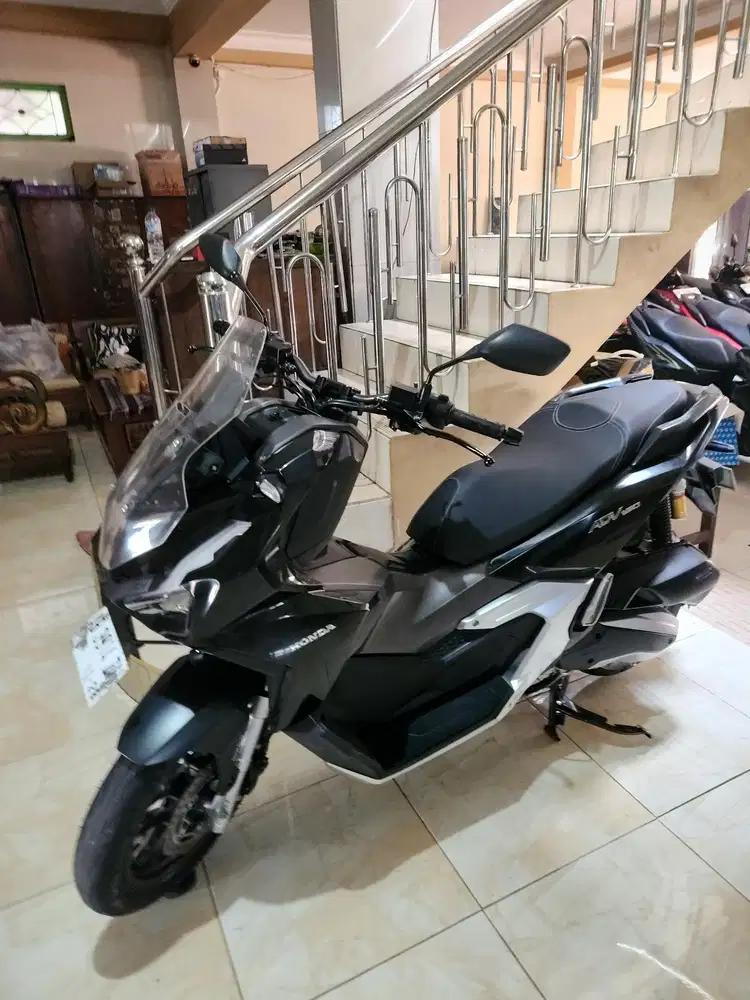 Adv 160 cbs hitam 2023 remote 2 gbm