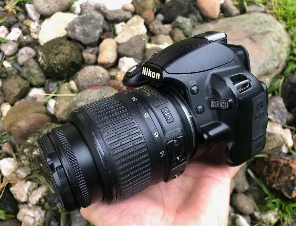 Nikon D3100 Lensa 18-55mm VR