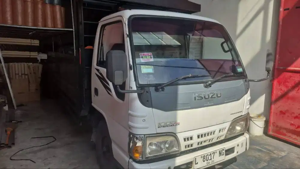 Isuzu Elf Engkel 4 Roda Long Bak (2014)