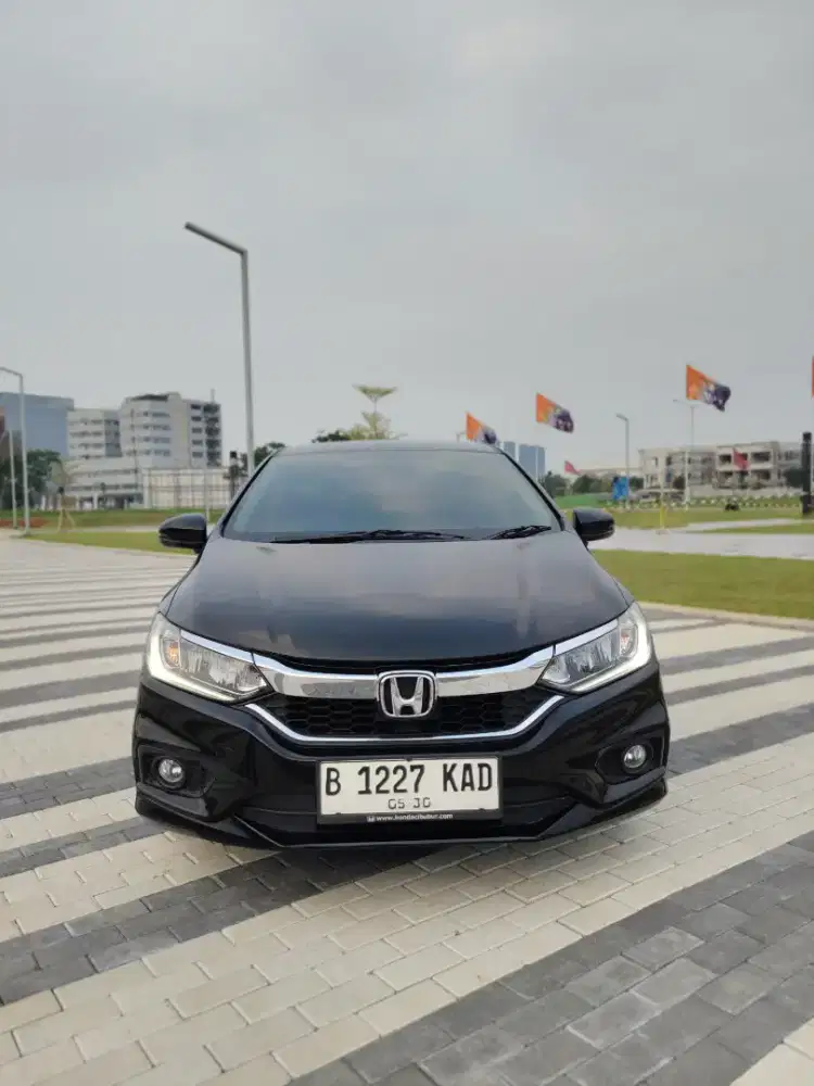 Mobil cantik HONDA CITY E AT