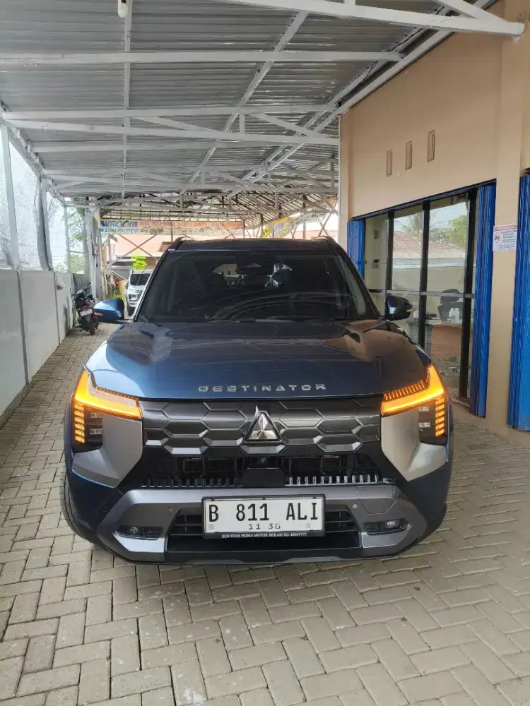Mitsubishi Destinator Ultime Premium