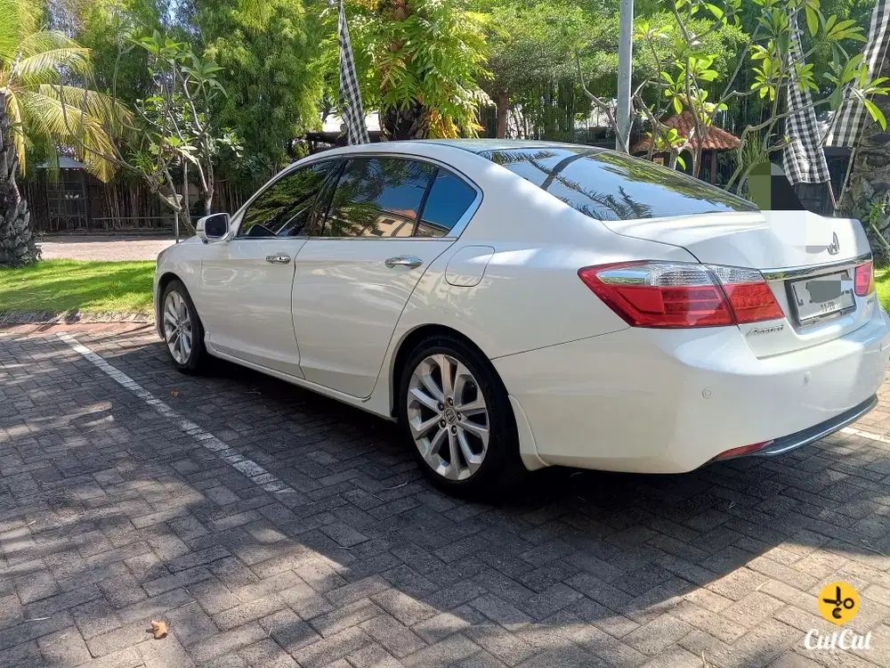 Honda Accord 2013 Bensin