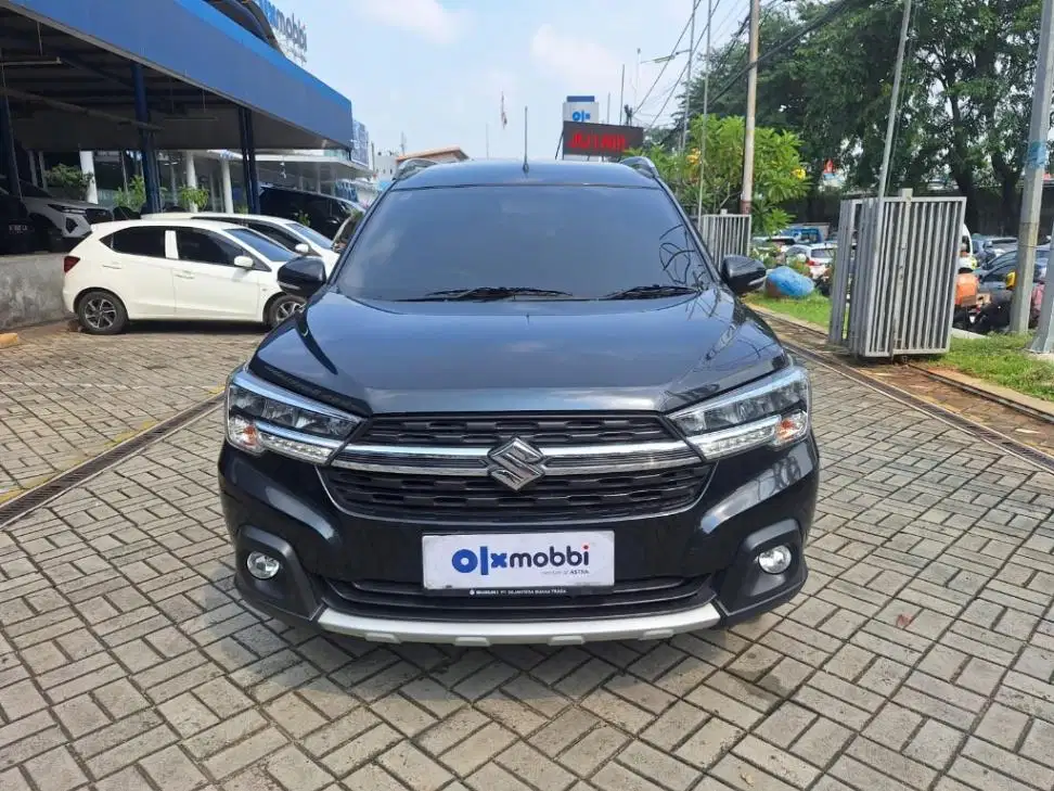 TDP 1 JUTA Suzuki XL7 1.5 Beta Bensin-AT 2022 Hitam CDFNB