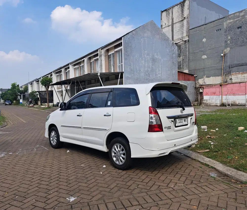 Toyota Kijang Innova 2013 Bensin
