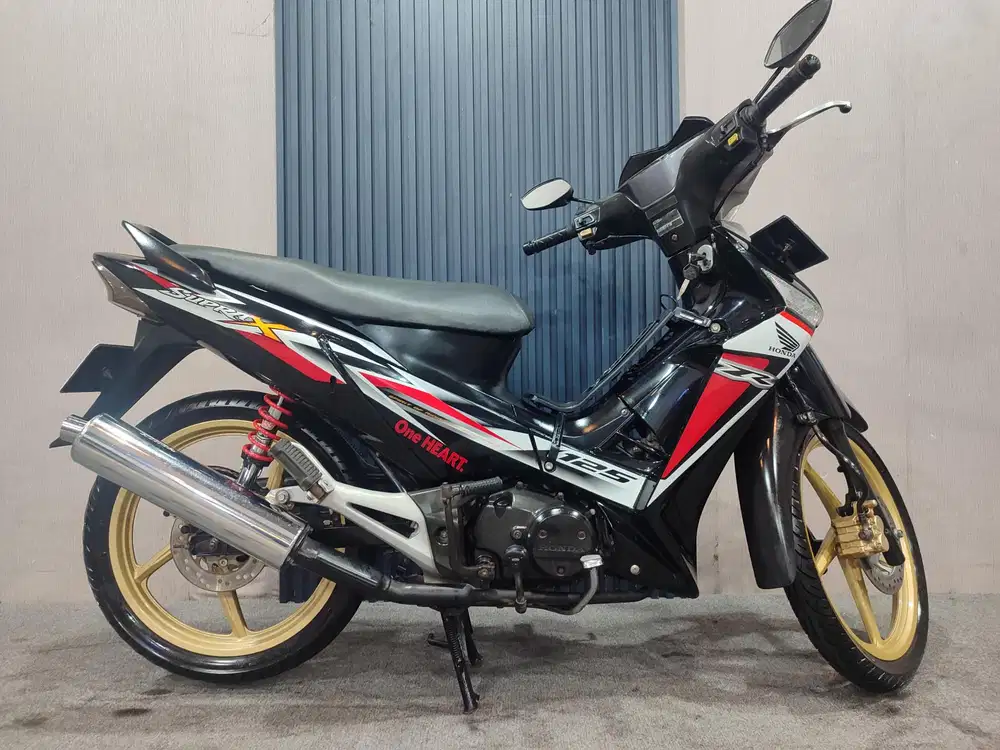 Supra X 125 cw 2013 istimewa mulus terawat siap pakai...