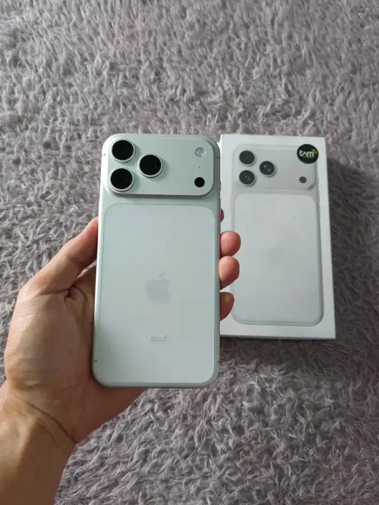 iPhone 17 pm 256 ibox