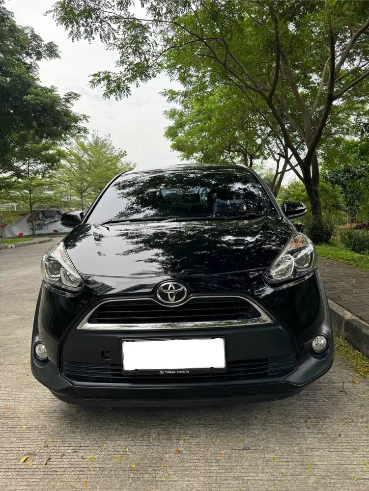 Toyota Sienta V 2018 Matic  Istimewa Tangan Pertama Dari Baru OWNER