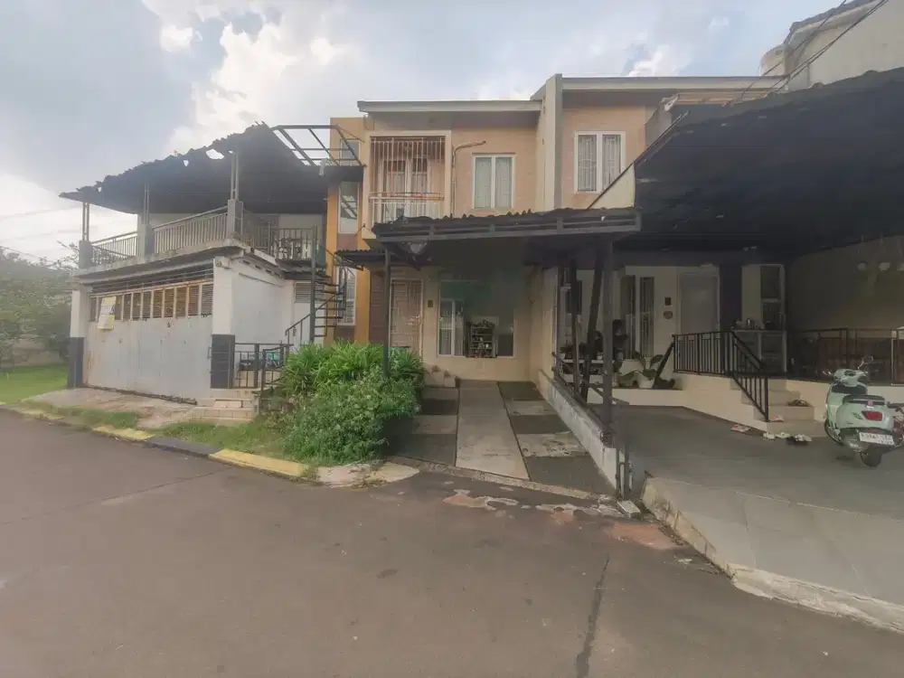 Rumah 2 Lt SHM 10 menit ke RSU Hermina Serpong Dibantu KPR J-45393
