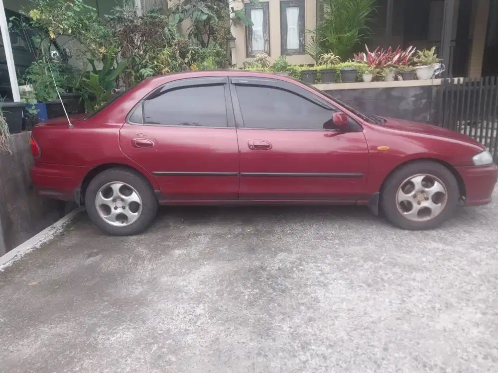 Mazda Familia Manual 1.8cc - Pajak Aktif / Cocok untuk Bahan Resto