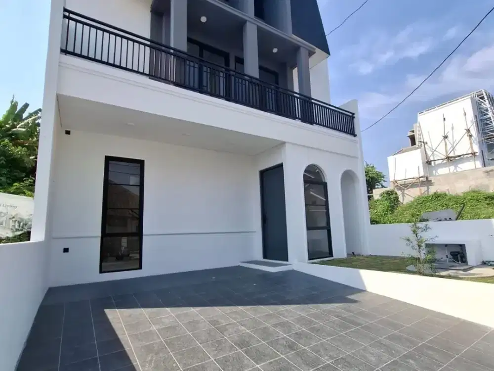 Rumah mewah Srondol Banyumanik Tembalang Undip
