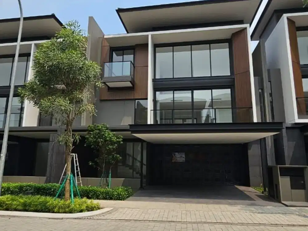 DIJUAL RUMAH MEWAH LAUREL - NAVAPARK