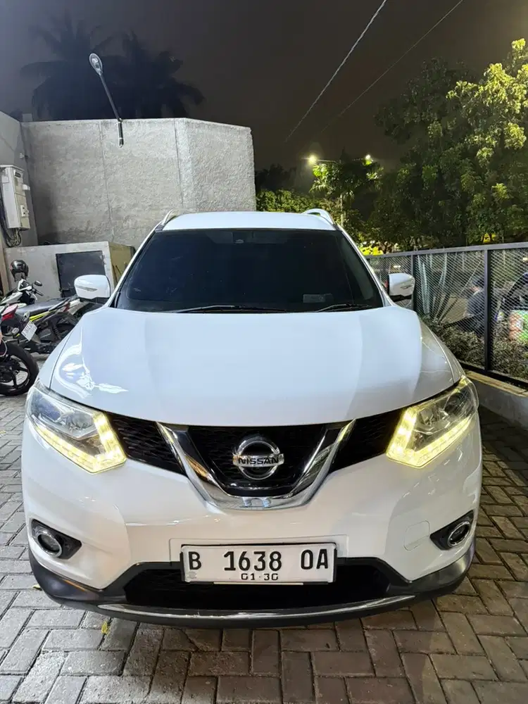 Nissan X-Trail 2015 Bensin