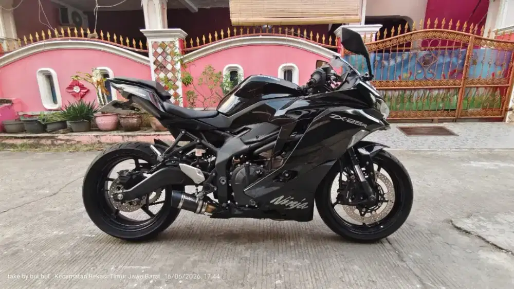 Kawasaki zx25r non abs 2025