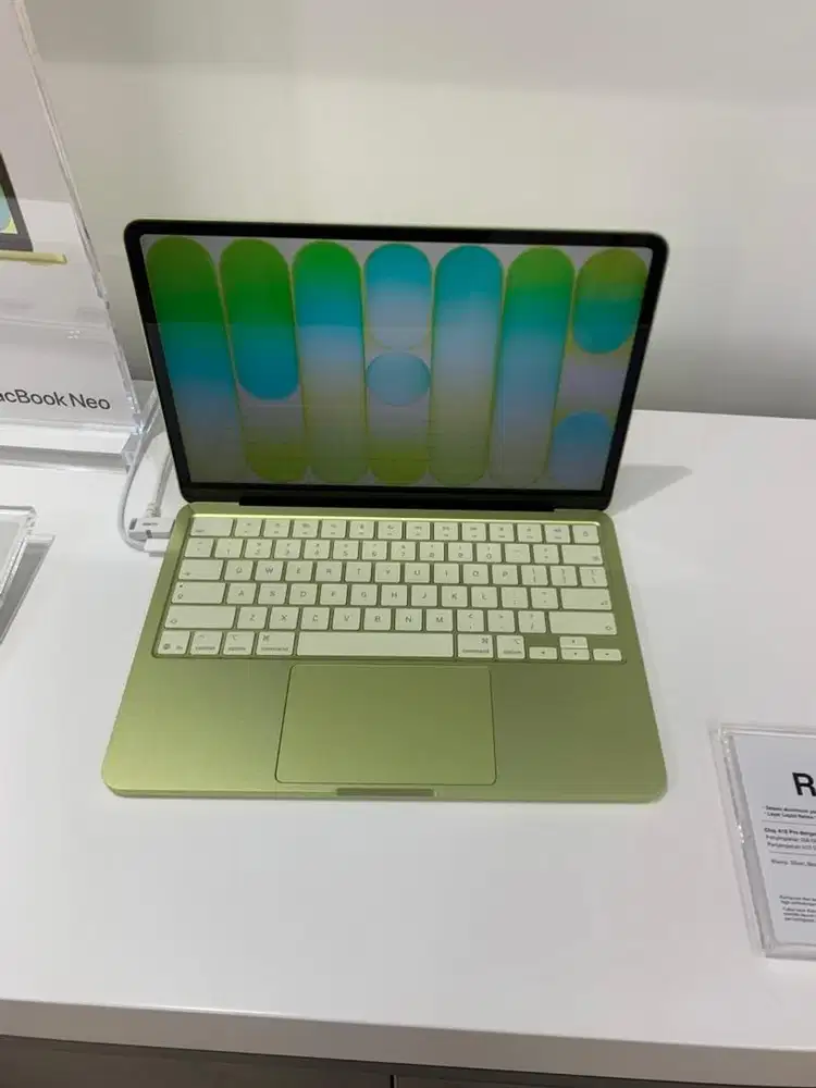 di jual macbook neo