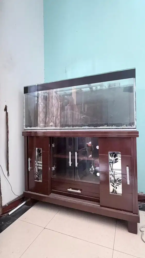Dijual Aquarium Bekas
