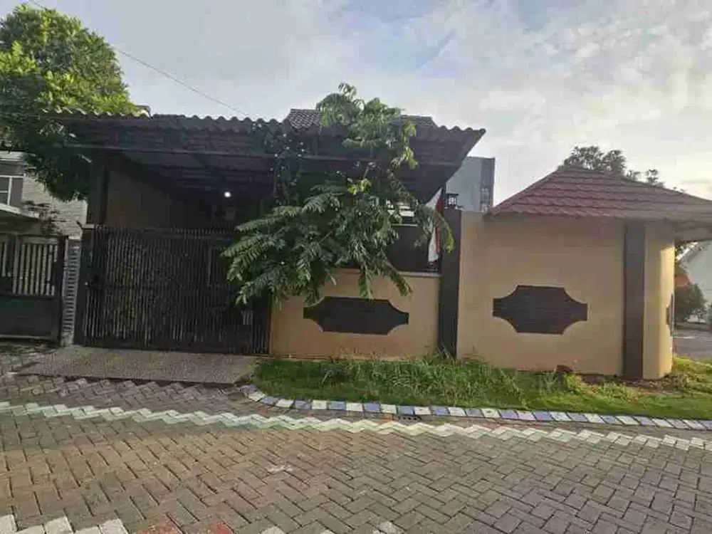 Rumah dijual di Valencia, dekat Bandara