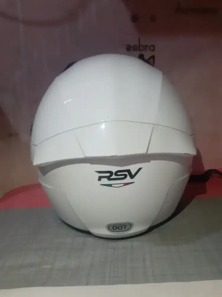 HELM RSV SV300 PUTIH