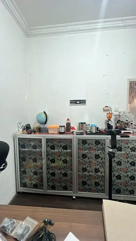 Di jual lemari alumunium