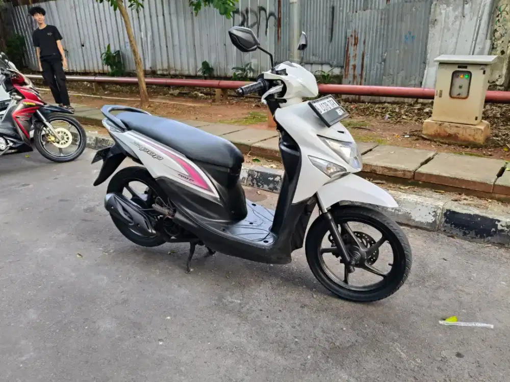 Honda Beat Pop 110cc PGM-FI Tahun 2015