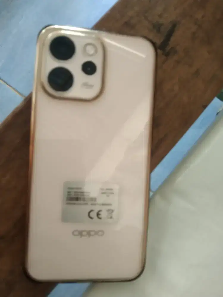 Oppo Reno 15f  ram 8+8/256