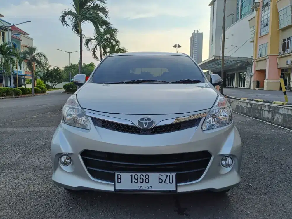 Toyota Avanza 1.5 Veloz AT 2012 Silver Met
