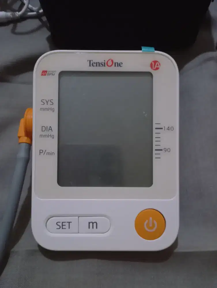 Tensimeter Digital dengan suara TensiOne 1A OneMed
