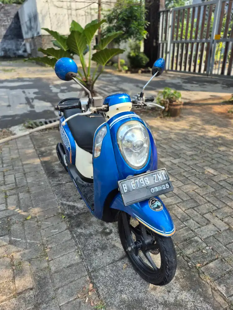 Dijual Honda Scoopy tahun 2015 surat lengkap