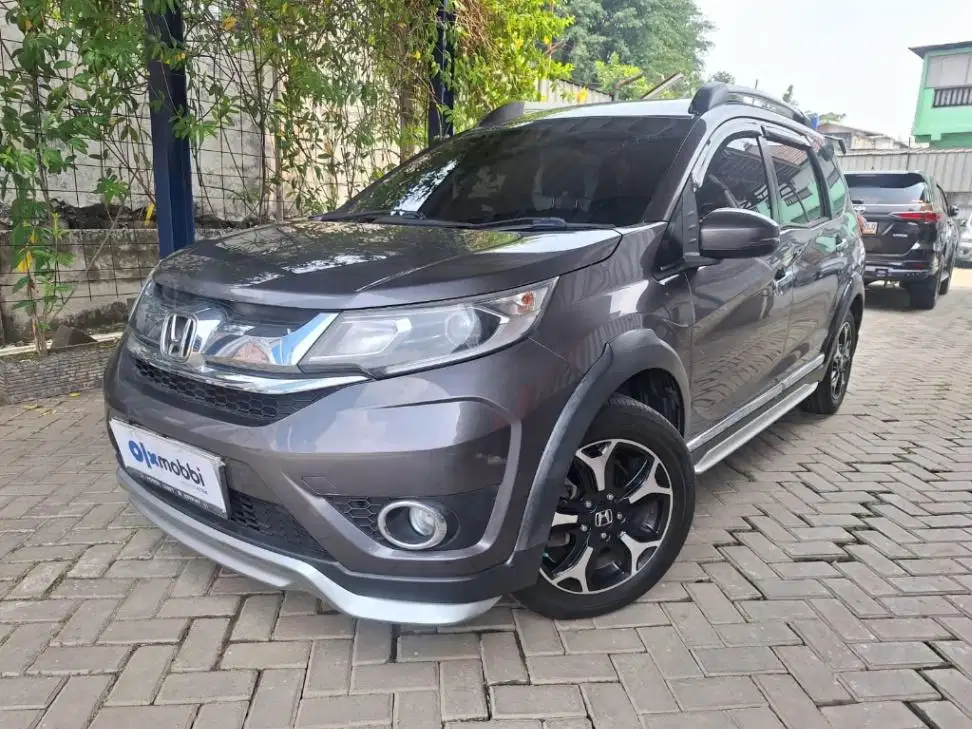 DP RENDAH Honda BR-V 1.5 Prestige Bensin-AT 2017 TVI