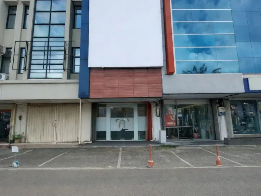 DISEWAKAN RUKO FINANCIAL CENTRE GADING SERPONG COCOK UNTUK BANK & OFFICE Rp185 Juta/Tahun – BUYER ONLY