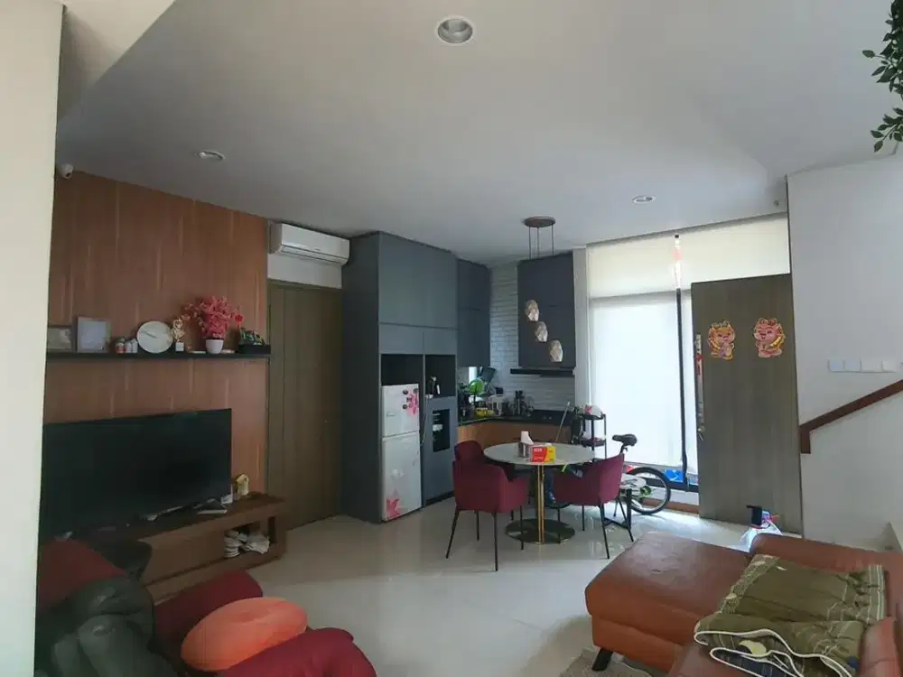 Dijual Rumah Semi Furnished Caelus Green Wich BSD Tangerang Selatan