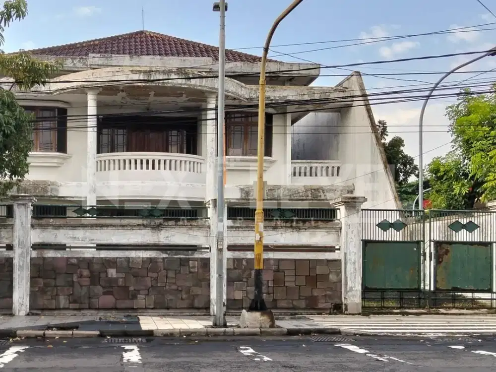 Dijual RUMAH Mewah jl Raya Margorejo Surabaya