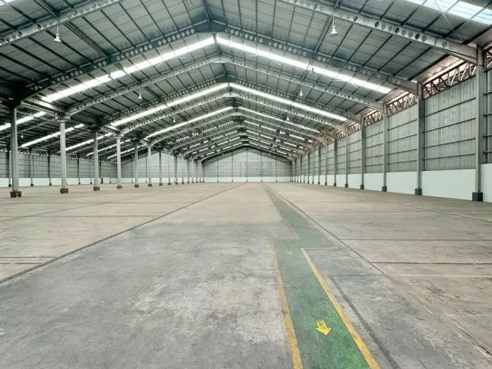 Gudang di Industri Deltamas Cikarang: Lantai 5 Ton & Listrik 66 kVA