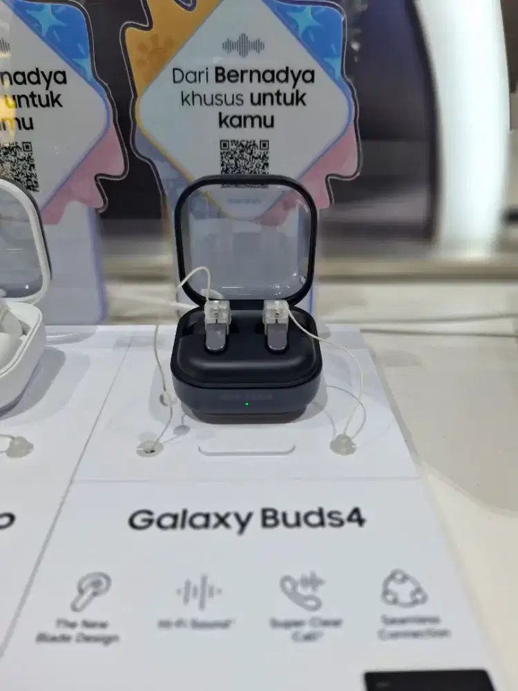 SAMSUNG GALAXY BUDS 4
